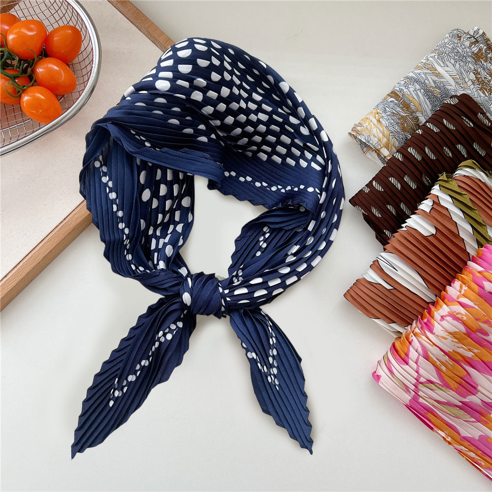 Foulard carré pliable pour femme, mode printemps-été, bandana, châle, accessoire de cheveux élégant, léger et luxueux