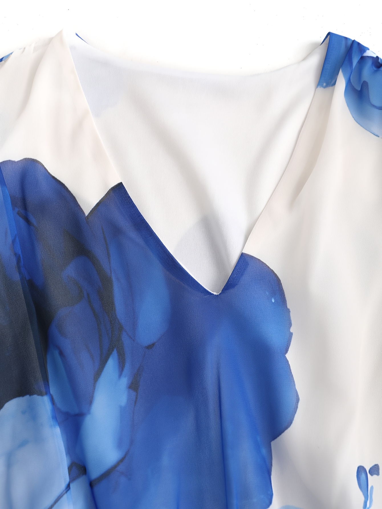 Robe mi-longue élégante et stylée à manches courtes, col en V, imprimé floral vintage, grande taille pour femme
