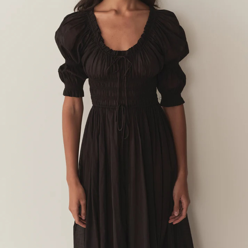 Robe midi smockée DOEN pour femmes, élégante, style cottagecore, manches bouffantes, plissée, longue, vintage française, épaules dénudées, maxi vestidos