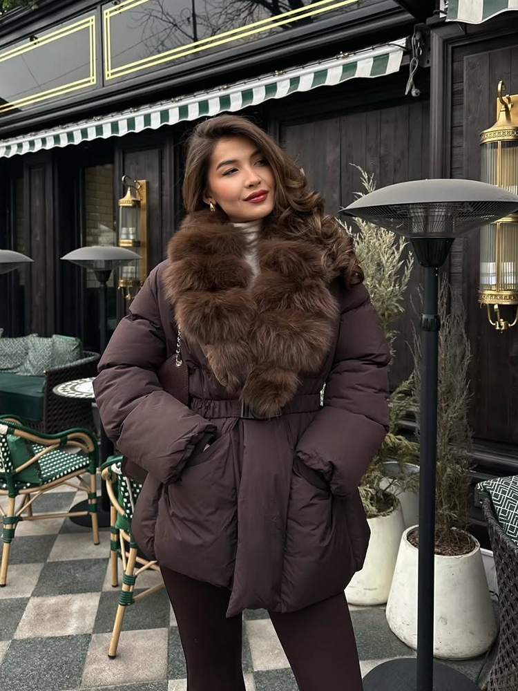 Manteau d'hiver pour femme, col en fourrure, manches chauve-souris, coupe ample, ceinture à la taille, veste chaude, coupe ample, couleur unie, vêtement d'extérieur tendance pour femme.