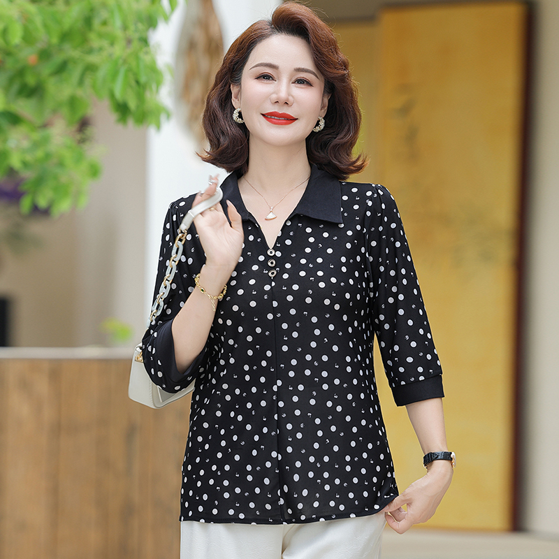 Chemisier d'été en soie glacée pour femme, style maman, col rabattu, motif floral, en soie de lait, pull-over pour femme d'âge mûr