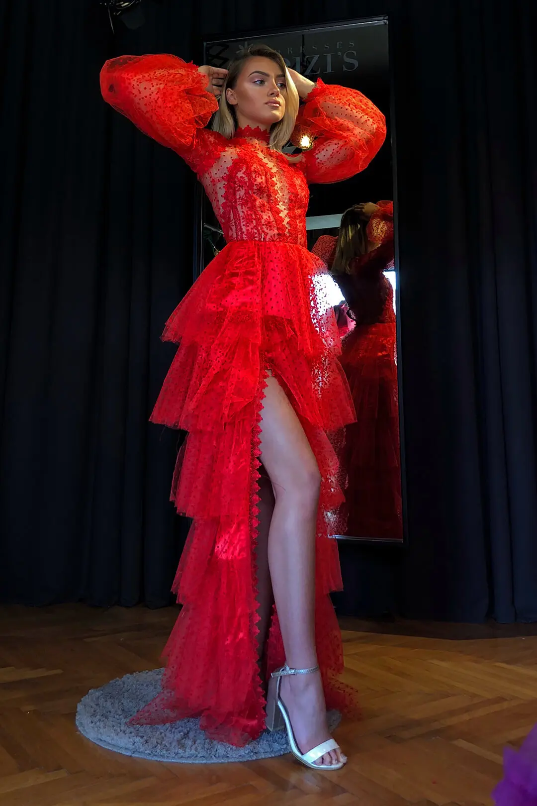 Robe de soirée en dentelle pour femmes, Sexy, taille haute, longueur au sol, manches longues bouffantes, ligne A, robe de soirée élégante