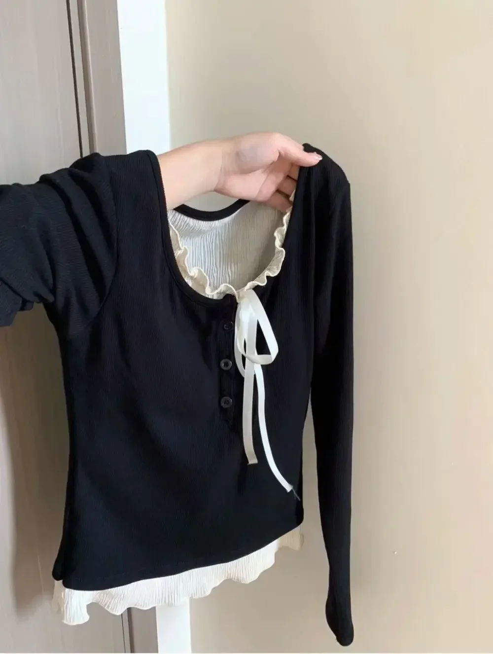Haut court Y2K Kawaii d'été 2026 pour femme, chemisier décontracté moulant à manches longues, pull uni style coréen, idéal pour le bureau