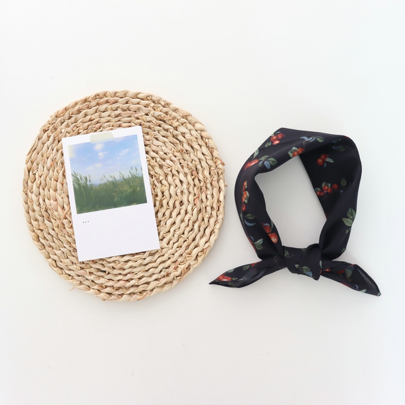 100% coton foulard Floral mince haute qualité foulard en soie foulard de voyage décoratif Style occidental écharpe pour les femmes petite écharpe carrée
