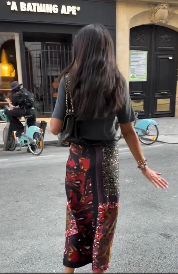Jupe longue mi-longue imprimée style bohème pour femme, en satin, taille haute, fendue, à nouer, coupe ample, Nouveauté 2026, pour l'été, les vacances et le style urbain
