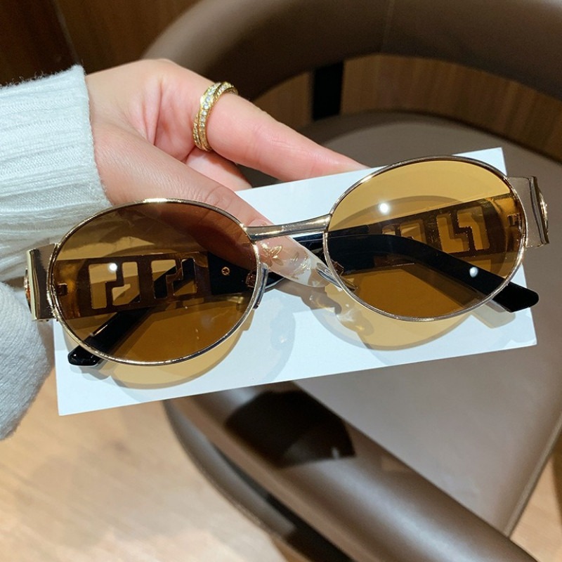 Lunettes de soleil de luxe en métal pour hommes et femmes, lunettes de créateur unisexes, lunettes de mode ovales, lunettes vintage pour femmes