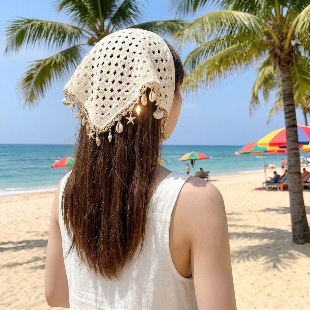 Foulard de tête bohème ajouré au crochet, à bords frangés, bandana triangulaire orné de paillettes, foulard de plage à paillettes coquillages