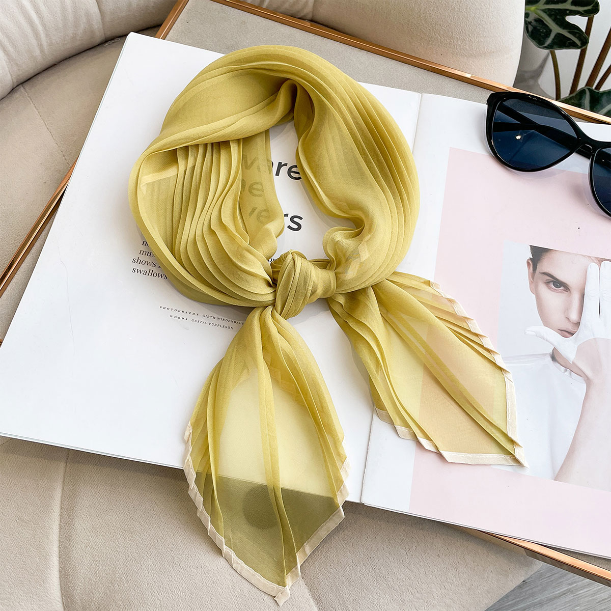 Femmes plissé Satin solide Foulard Foulard carré châle cheveux cravate bande mouchoir Satin Foulard foulards décoratifs