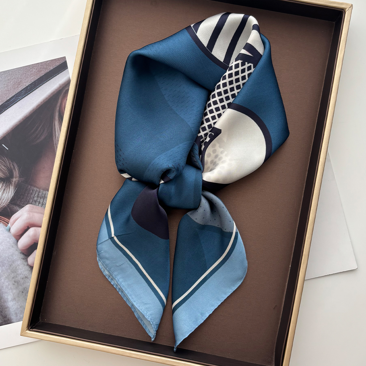 Foulard carré de luxe pour femmes, élégant, Hijab, tache douce, Imitation soie, châle à la mode pour voyage