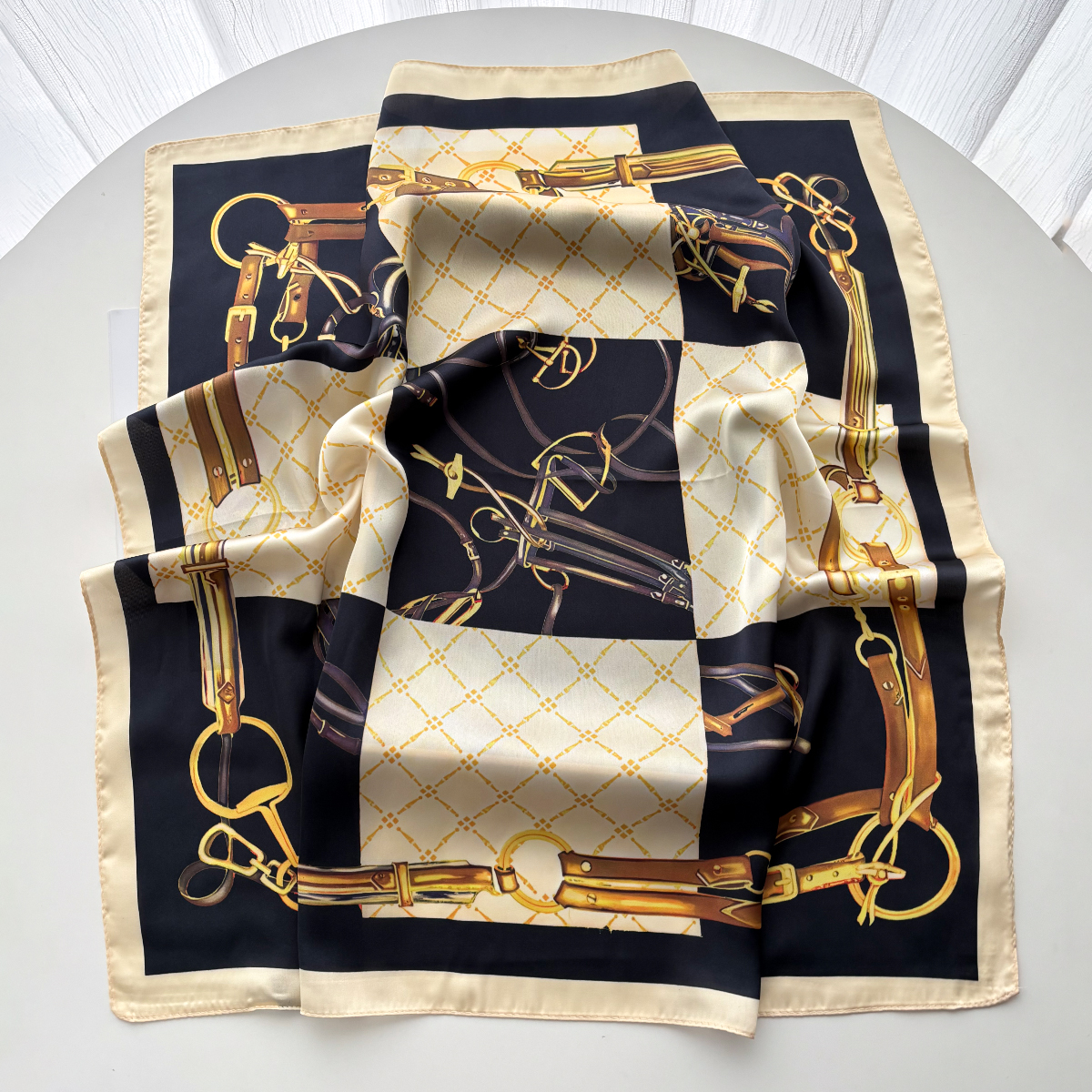 Foulard carré d'été pour femme en soie imitation satin, imprimé de luxe, bandeau, bandana, décoration, foulard de cou, bandeau pour la tête