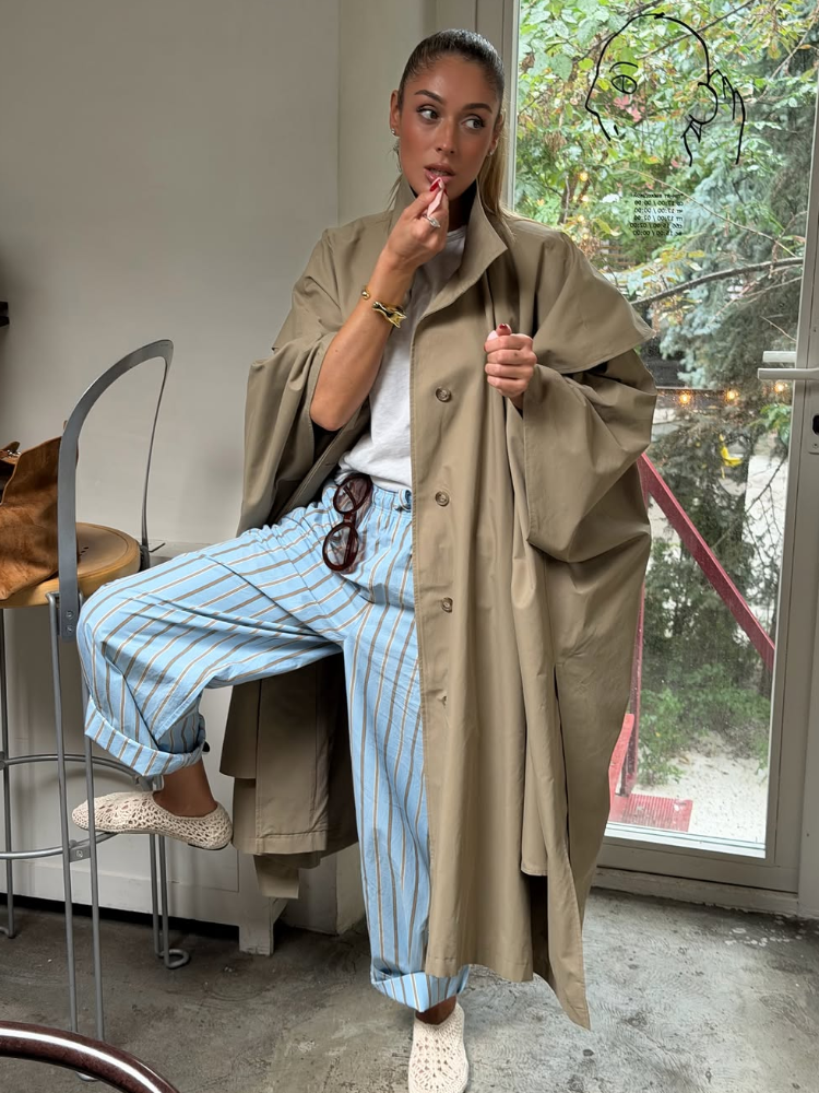 Manteaux longs kaki à col montant, design cape, bouton unique, manches chauve-souris élégantes, fente latérale, vêtements d'extérieur vintage, vestes automne 2026.