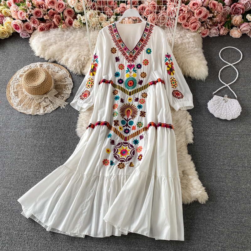 Femmes robe Vintage bohème ethnique bord de mer robe de vacances printemps brodé col en v robe de plage robe d'été décontracté plissé robes
