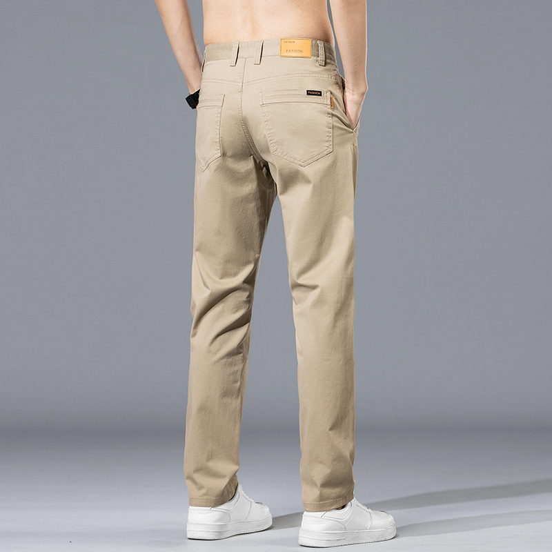 Pantalon droit en coton extensible pour homme, style décontracté chic, avec patchs lettres classiques, léger, taille mi-haute, collection été 2026