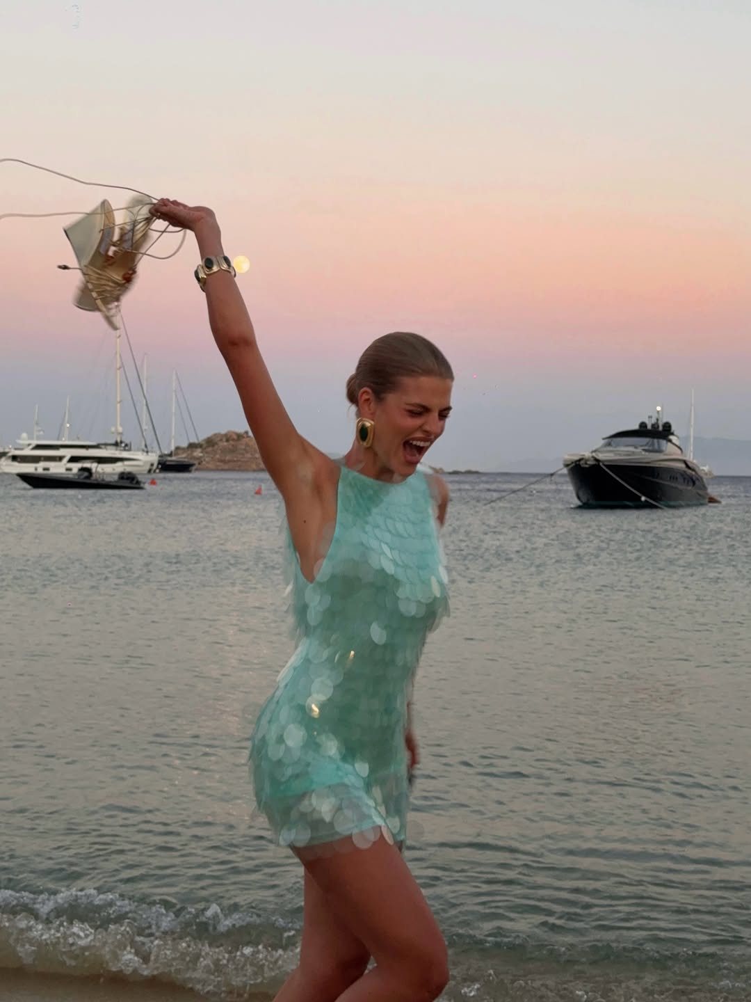 Robe Courte Sexy à Paillettes et Dos Nu pour Femme, Sans Manches, Taille Haute, Moulante, Idéale pour Soirées, Clubs, Plage et Vacances 2026