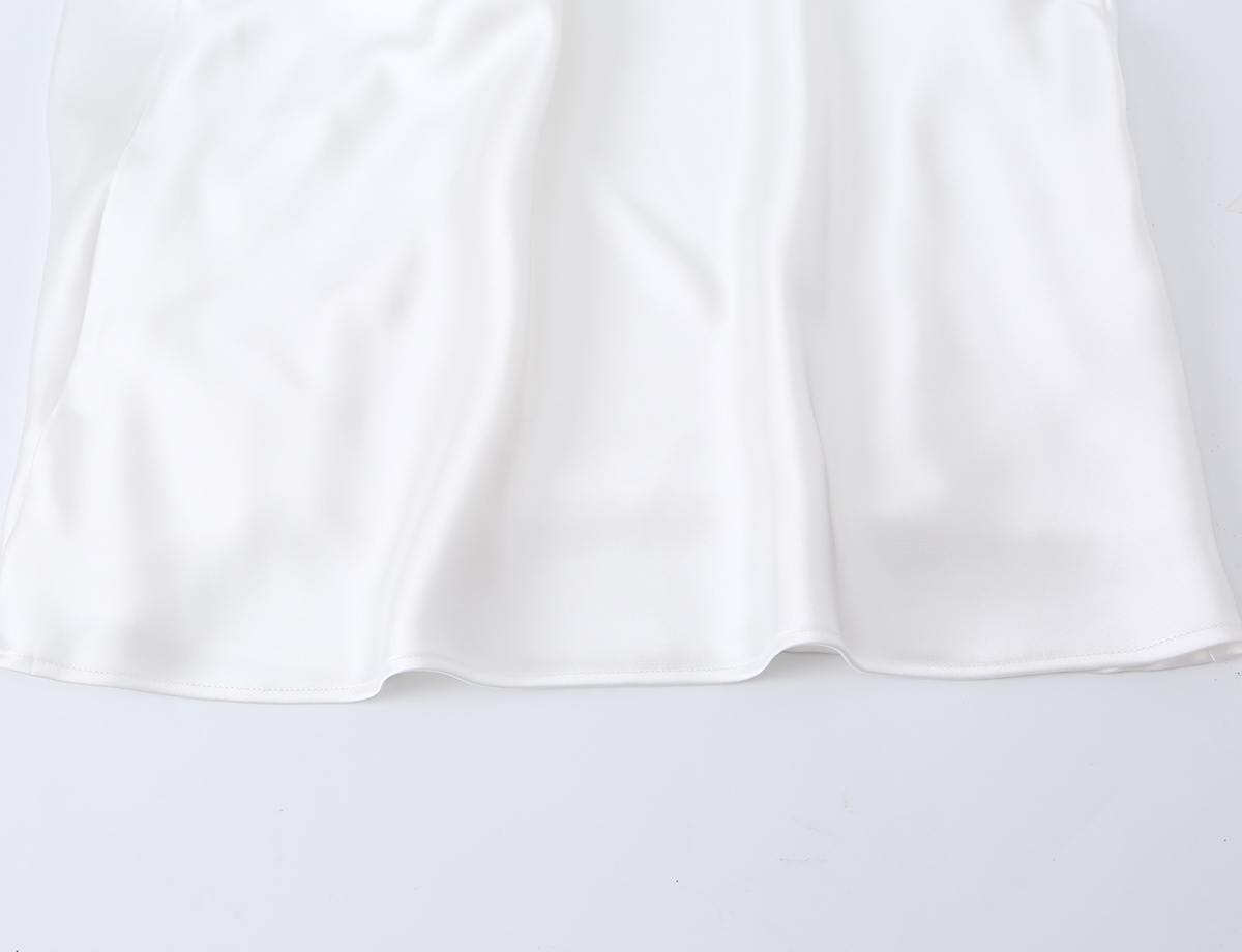 Robe longue élégante et chic KONDALA pour femme, col foulard, nouvelle collection été 2026, tendance, pour soirée ou vacances, en satin, coupe ajustée, à fines bretelles