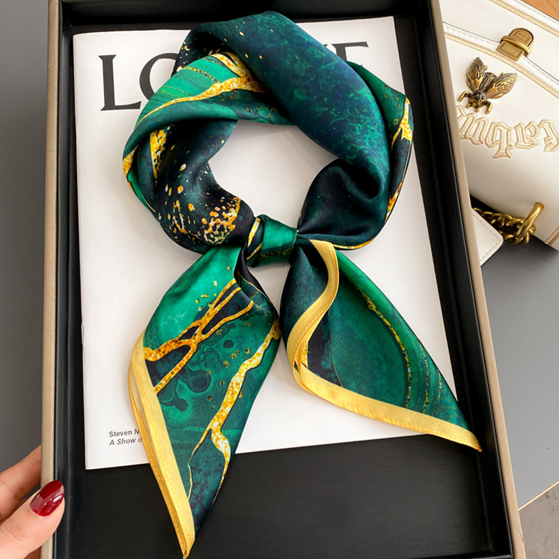 Foulard imprimé en soie de mûrier pour femmes, 70 × 70CM, rétro, mode sergé, châle décoratif, Protection solaire, vente en gros