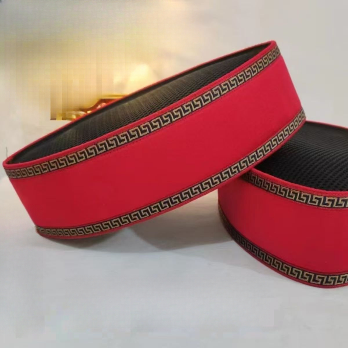 Chapeaux de bateau musulmans pour femmes et hommes, casquettes rouges en velours arabe, prière Eid, couleur unie, Hijab, couvre-chef, chapeau de printemps, nouvelle collection 2025