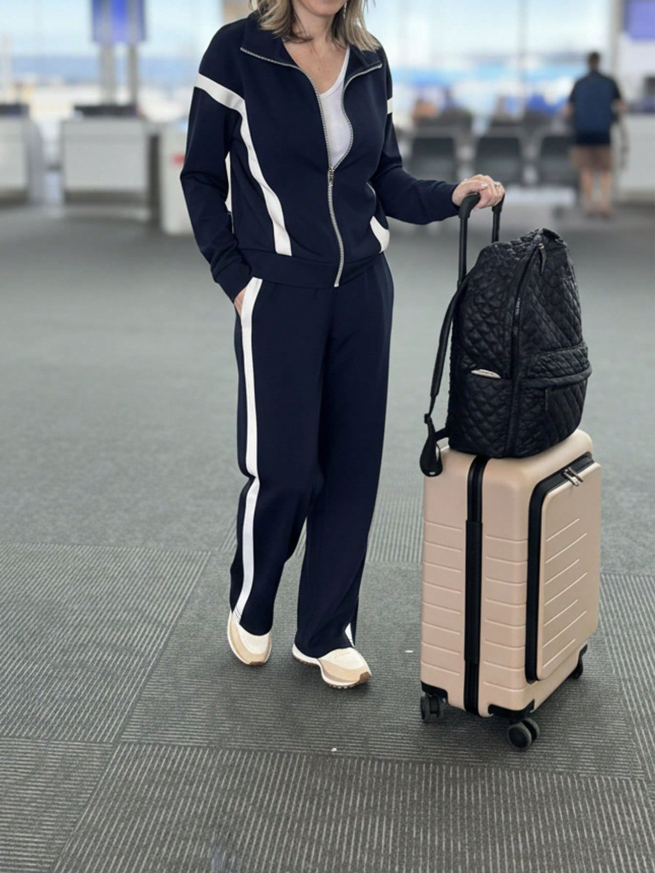 Ensemble décontracté pour femme : veste à manches longues confortable et ample avec coutures contrastées + pantalon droit rayé contrastant, ensemble deux pièces