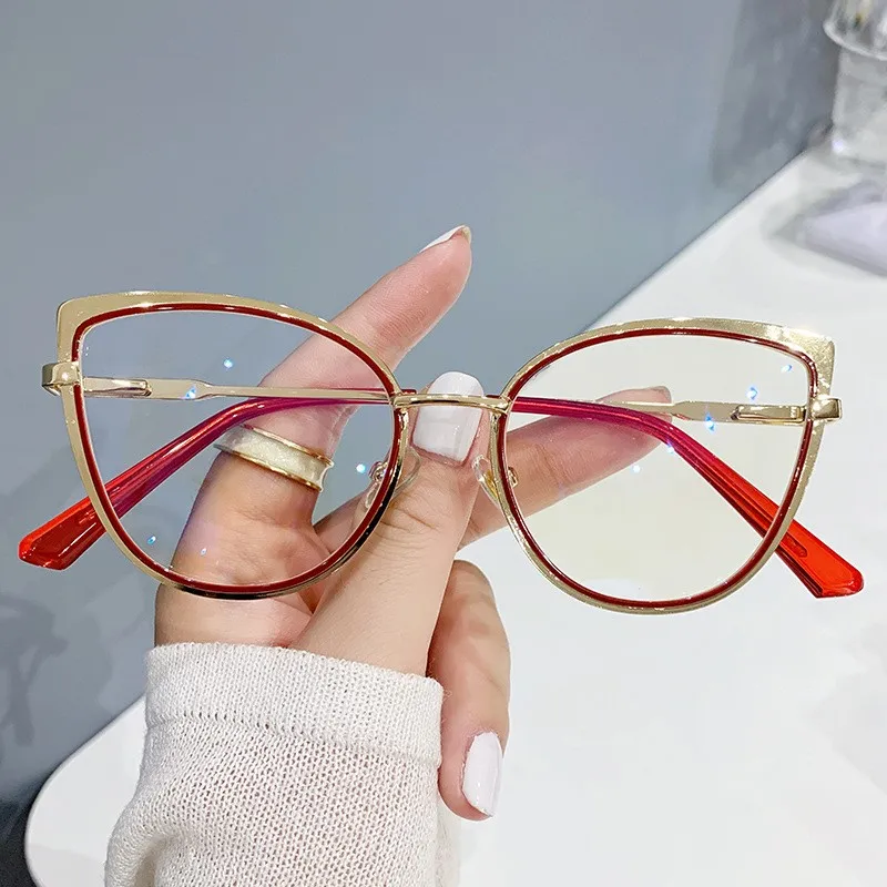 2025 Anti-lumière bleue femmes oeil de chat lunettes cadre marque concepteur surdimensionné lunettes optiques montures lunettes claires