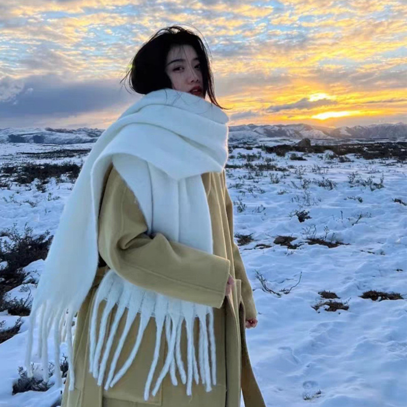 Écharpe en cachemire douce pour femmes et filles, couleur unie, longue et chaude, avec pompon, châles enveloppants, nouvelle collection hiver 2024