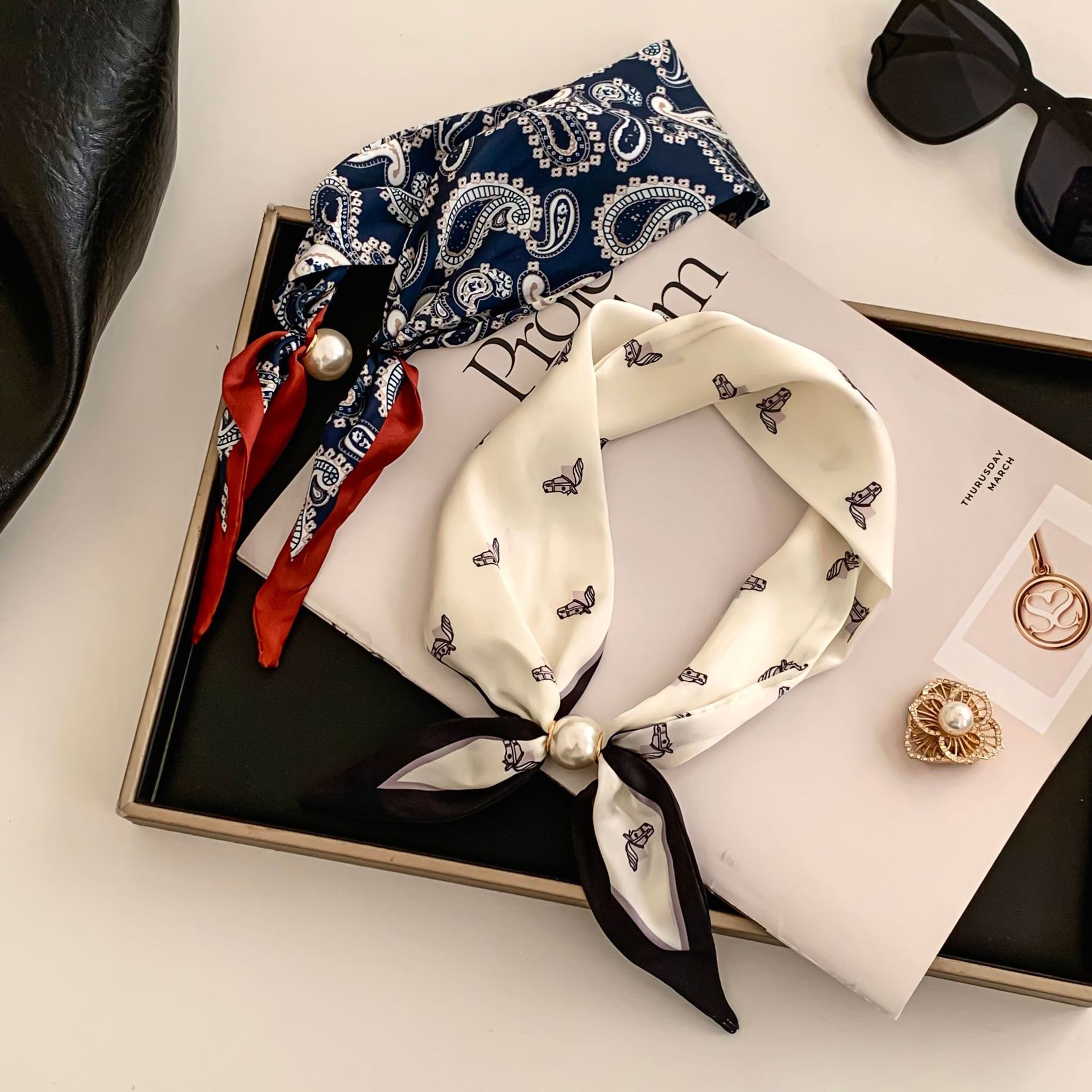 Foulard en soie motif fleur de cajou pour femme, léger et polyvalent, style bandana, pour le quotidien, le bureau, les fêtes, les vacances, style bohème