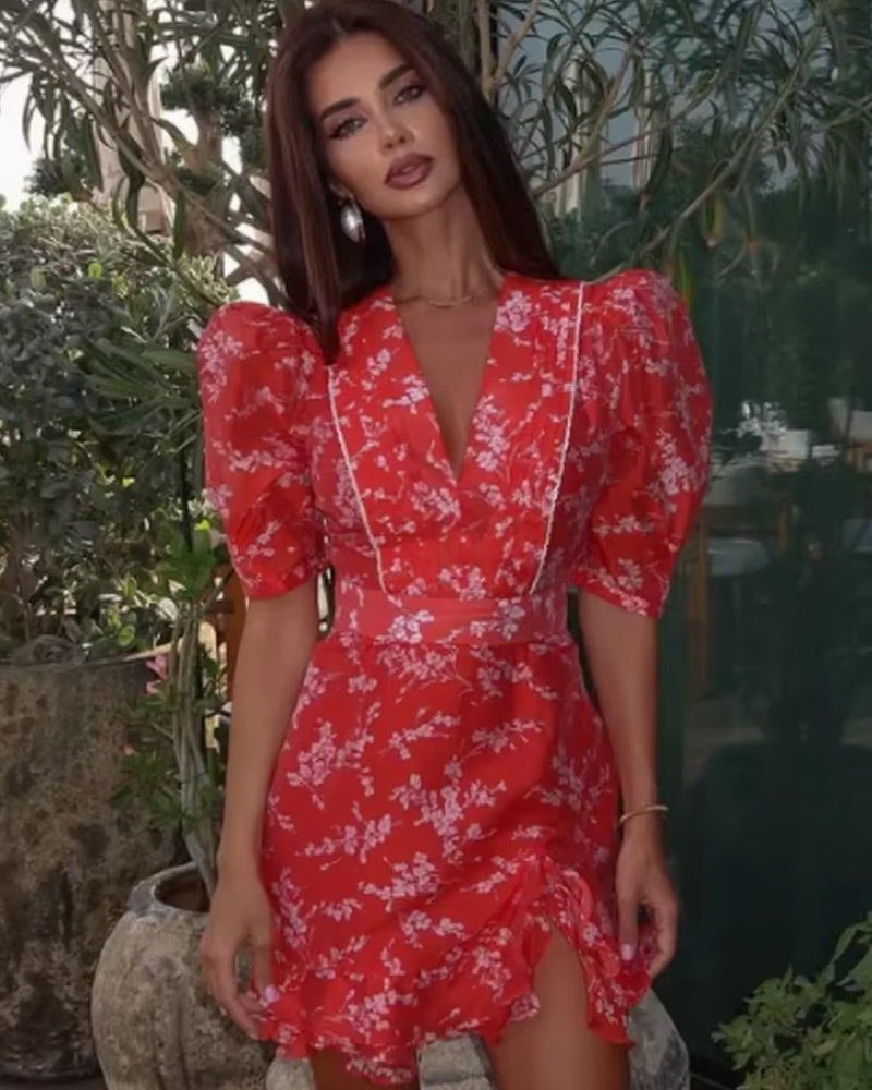 Robe pour femme Guobioziy, nouvelle collection été 2026, rouge imprimée, sexy, col en V profond, mini-robe moulante, élégante et stylée pour les vacances à la plage