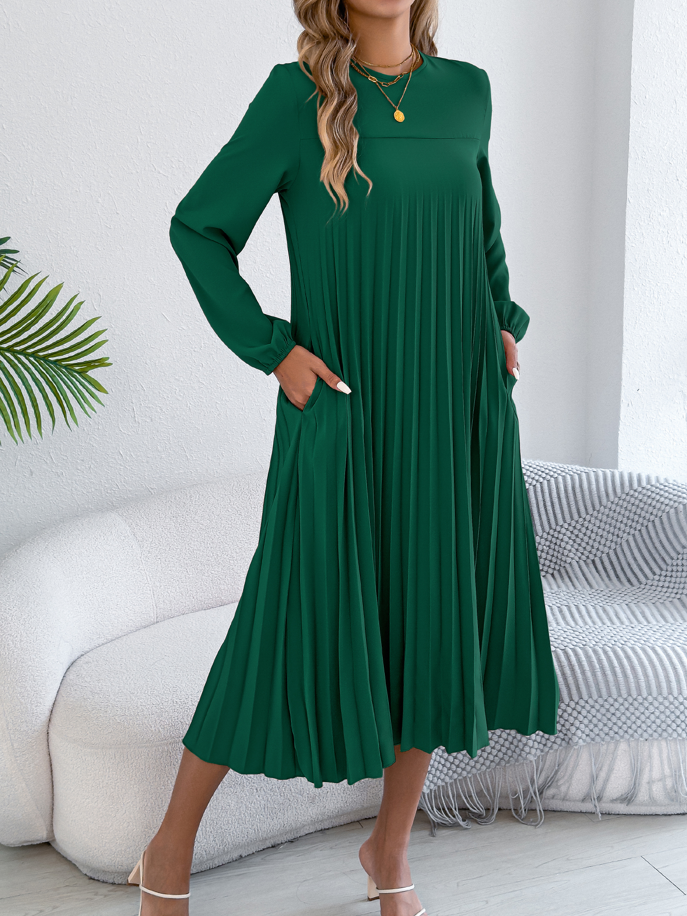 Robe élégante pour femmes 2026, couleur unie rétro, col rond, manches longues, robe plissée sans ceinture, automne-hiver 2026, vert kaki, rouge
