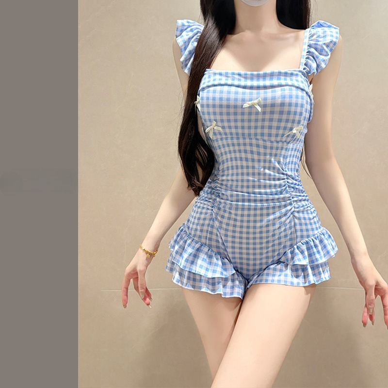 Maillot de bain une pièce sexy de style coréen, conservateur, avec nœud, à carreaux bleus, à volants, plissé, sans bretelles, type body, bikini, tenue de plage mignonne.