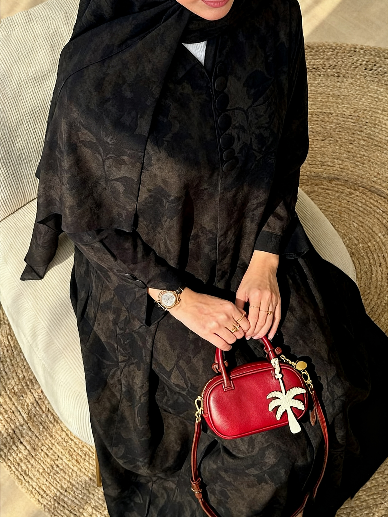 Abaya élégant imprimé à manches longues pour femmes arabes à la mode avec un foulard inclus