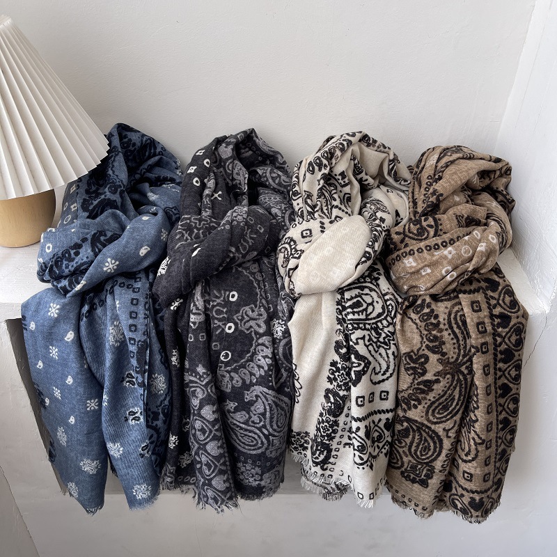 Écharpe blanche crème pour femme, douce et respectueuse de la peau, en coton et lin, longue écharpe polyvalente et chaude pour le cou, pour l'automne et l'hiver, à porter au quotidien