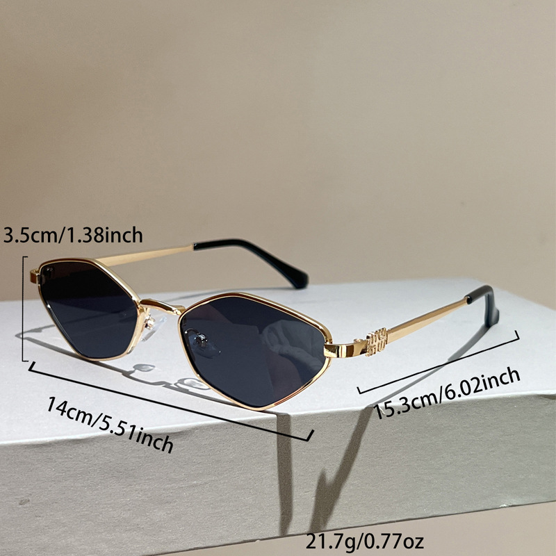 Nouvelles Lunettes de Soleil Femme Anti-UV en Alliage, Style Œil de Chat Irrégulier, Motif Diamant, Petites et Tendance pour la Conduite