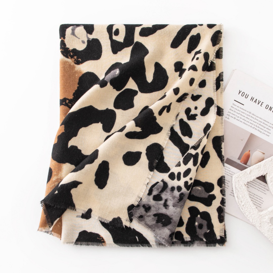 Femmes hiver écharpe Paisley imprimé cachemire Pashmina châles enveloppes Hijab châles et enveloppes femme Echarpe foulards marque de luxe 2025