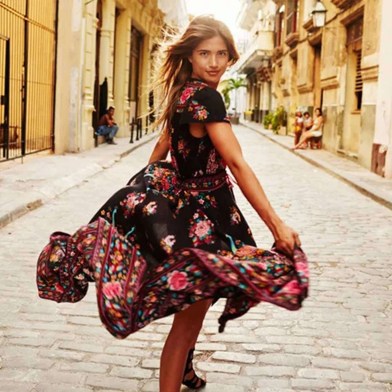 Duzeala personnalisable 2022 nouvelles femmes d'été Boho plage Maxi robe Sexy col en V Vintage imprimé longues robes décontracté robe d'été