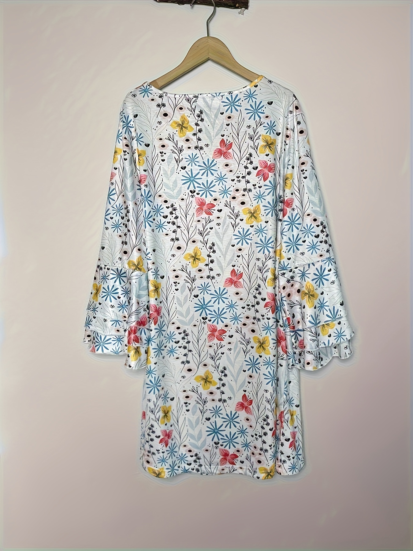 Robe imprimée à la mode pour femmes, robe décontractée à manches longues et col en v