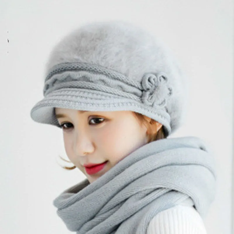 Ensemble d'écharpe et chapeau tricoté pour femmes, bonnet à revers orné de fleurs avec écharpe assortie, chapeau d'hiver en polaire chaude pour dames