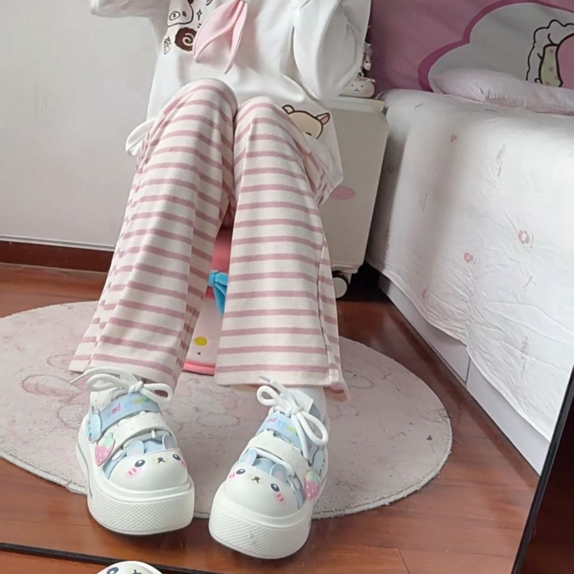 Pantalon droit japonais Kawaii Lolita pour femmes, pantalon décontracté à rayures avec broderie de dessin animé, pantalon féerique mignon esthétique Y2k pour filles