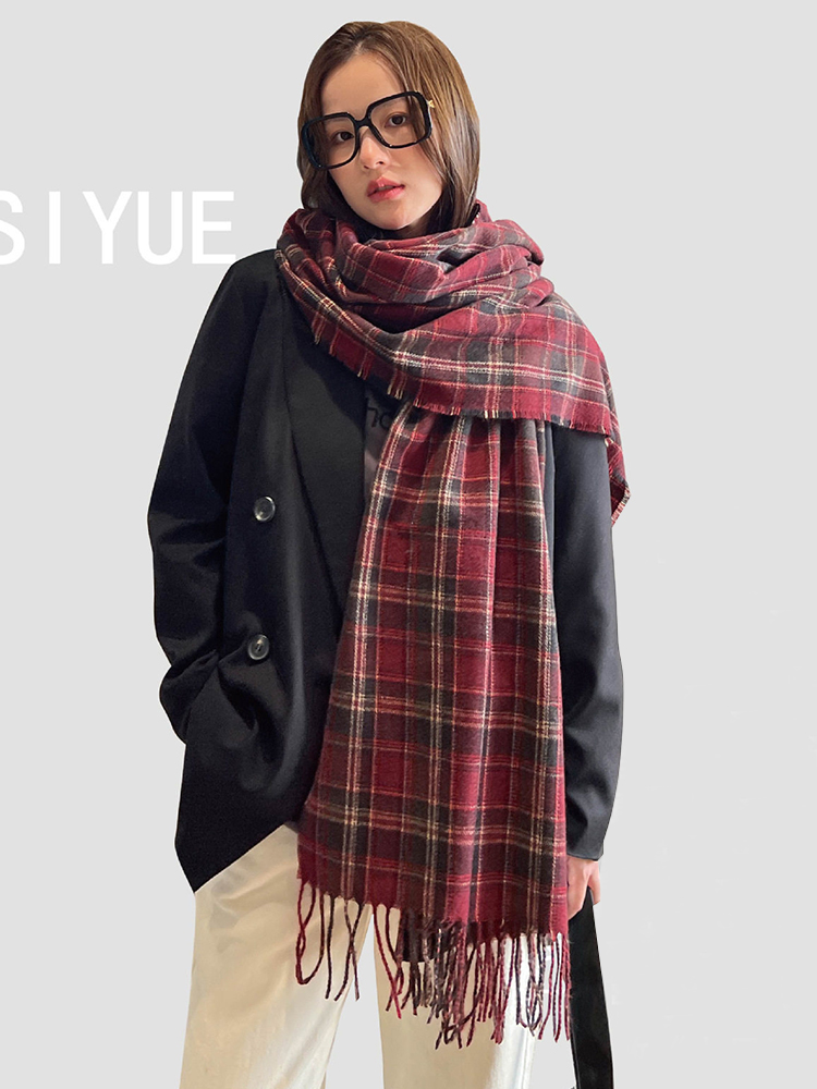 Nouvelle Écharpe Rouge à Carreaux pour Femme, Châle Pashmina Chaud d'Hiver avec Pompons, Écharpes Douces et Tendance, Cadeau de Noël, Style Coréen Rétro pour Homme et Femme