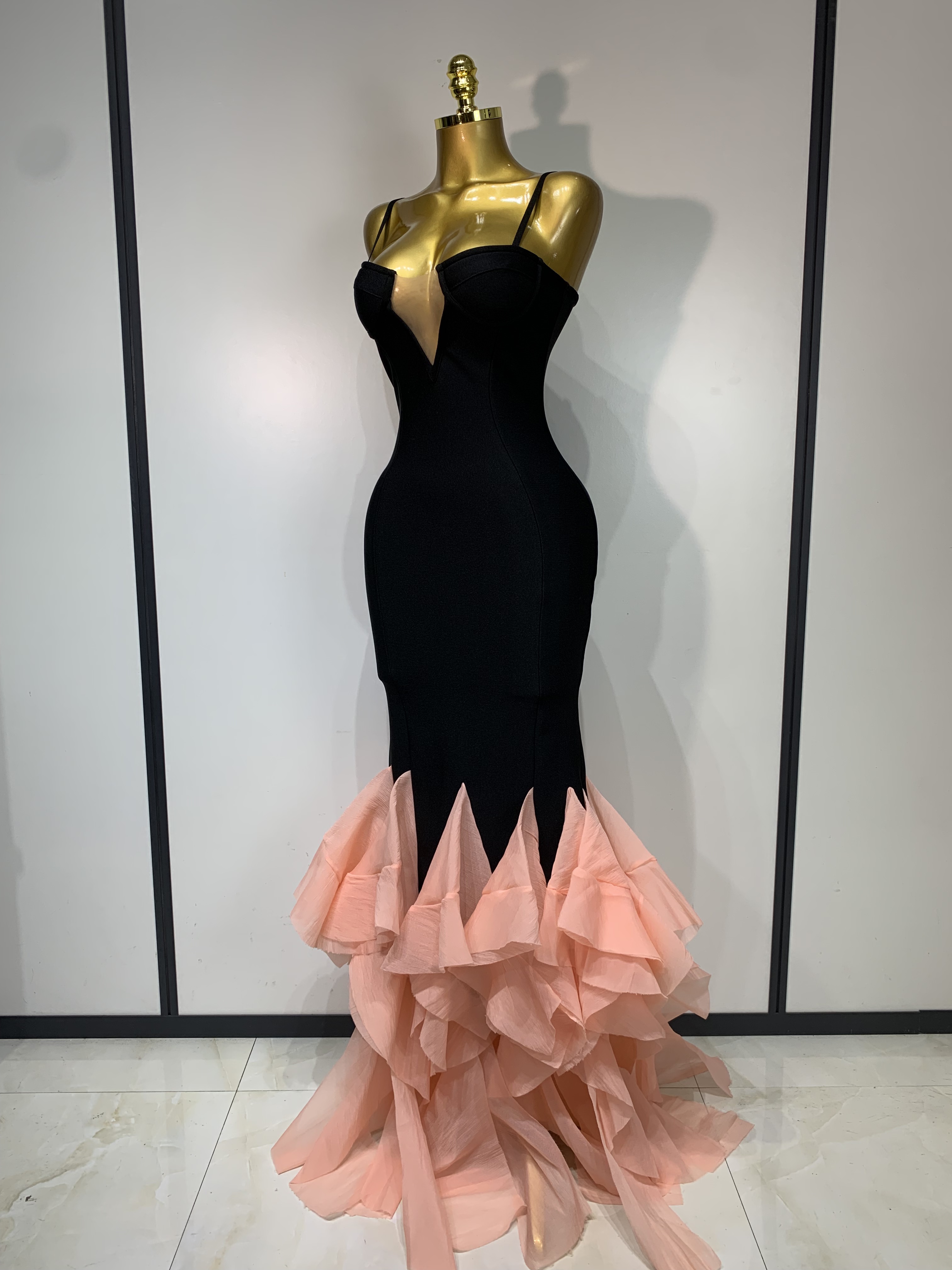 Robe longue moulante noire sexy à col en V pour femme, robe de soirée de luxe pour anniversaire, bal de promo, robe de cocktail élégante pour célébrités