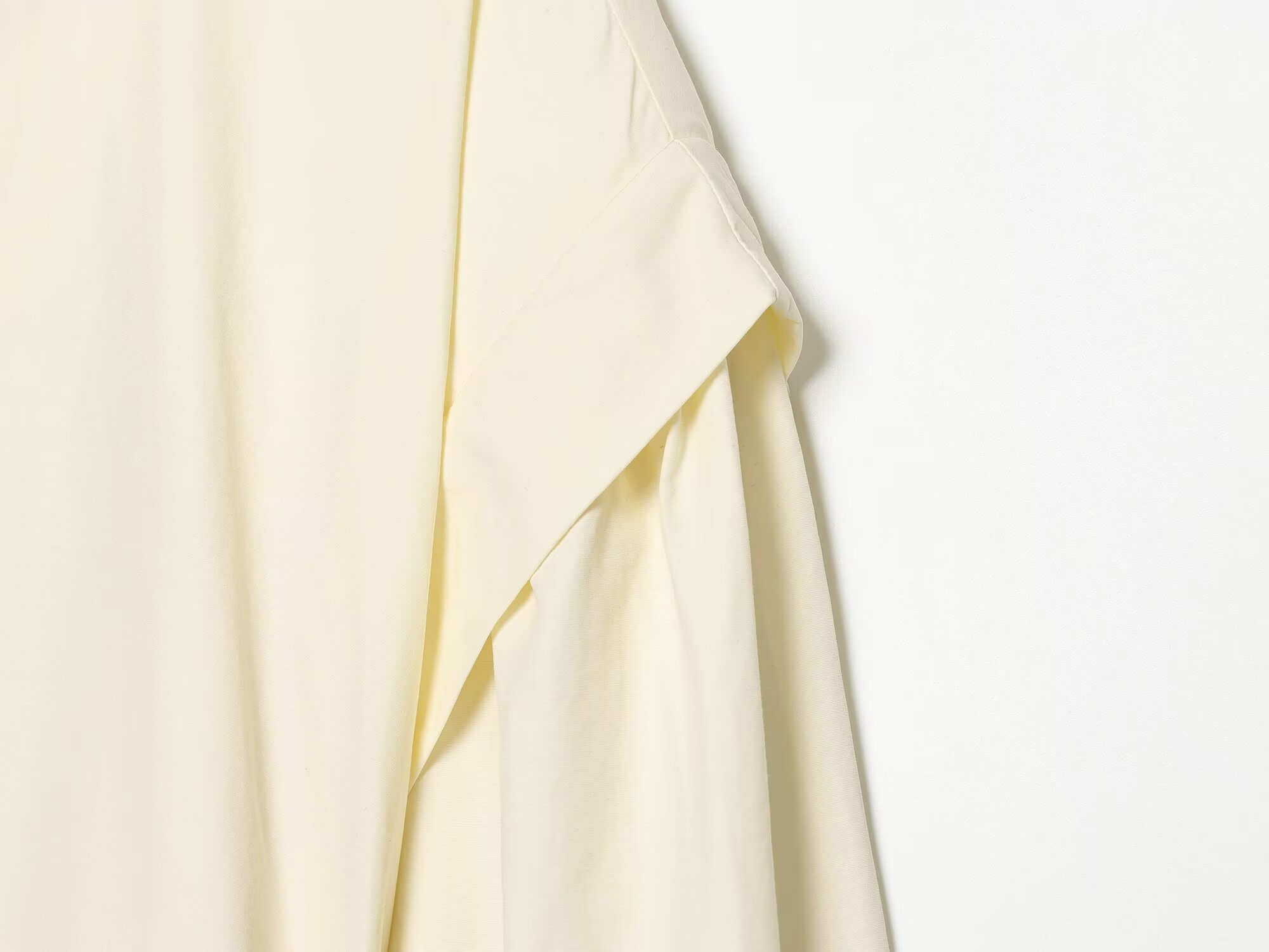 BSAY Manteau Trench Court Décontracté pour Femme, Col Montant, Décoration Épaule, Ceinture à Nouer, Coupe Ample, Couleur Unie