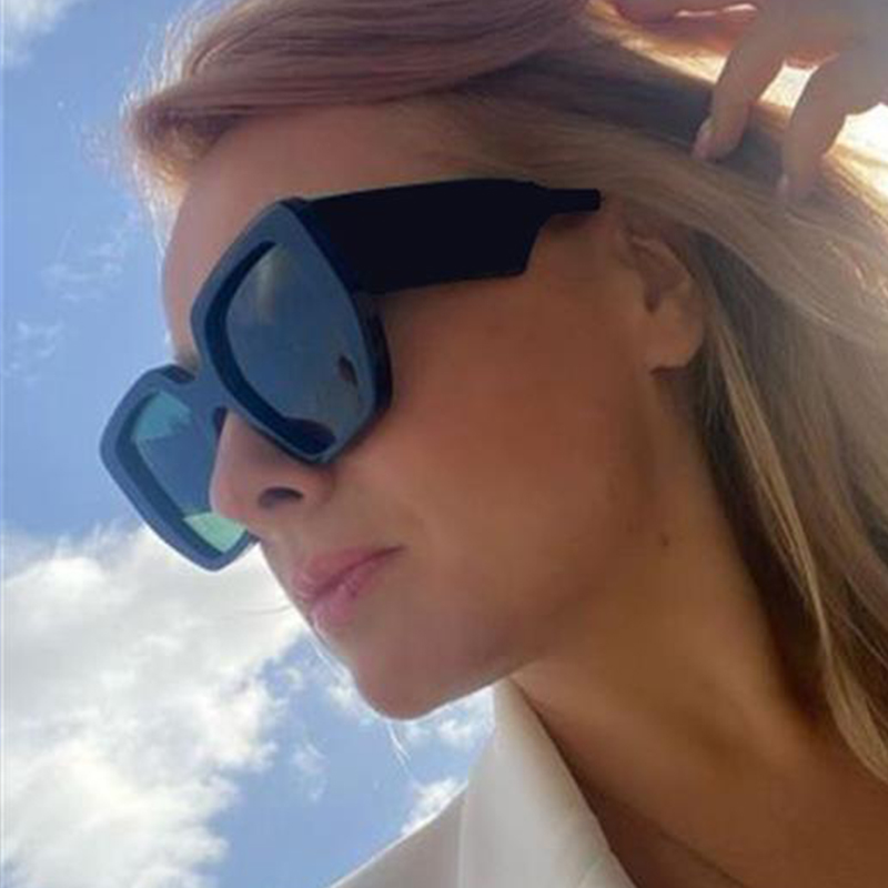 Nouvelles Lunettes de Soleil Carrées de Luxe Tendance pour Femme, Style Rétro Oversize, Monture Large Noire, Protection UV400, Oculos Sexy