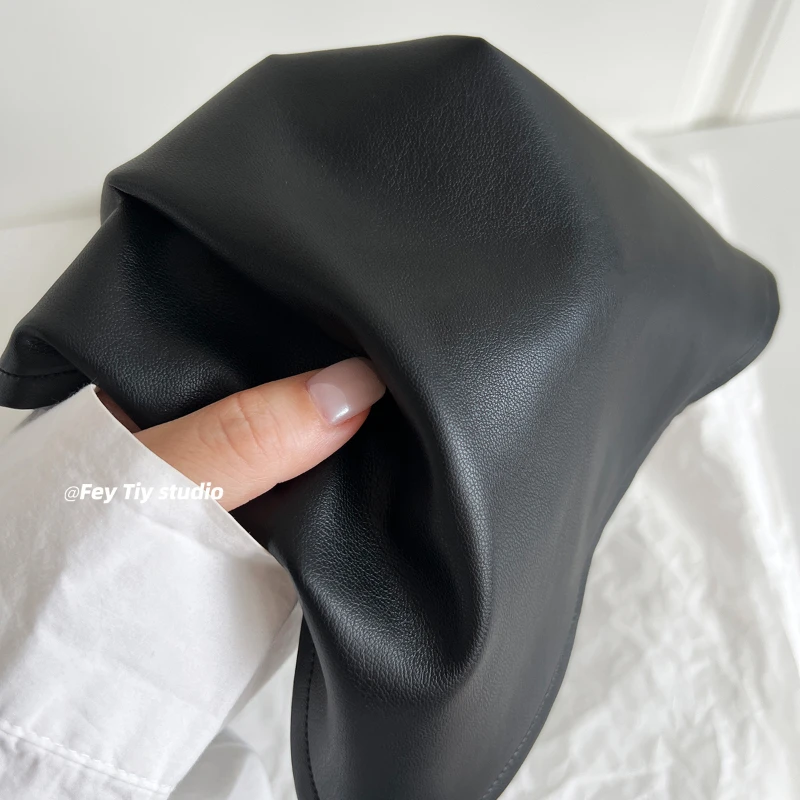 Foulard rétro épicé en cuir PU pour femmes, chapeau carré d'été Y2k, foulard Hip-hop, série coréenne, bandeau polyvalent pour cheveux