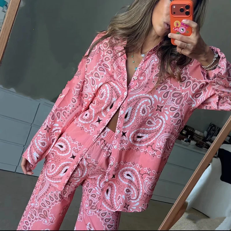Ensemble deux pièces imprimé pour femme : chemisier à manches longues et pantalon, tenue décontractée pour les vacances