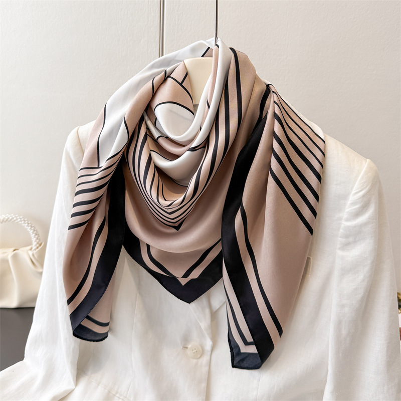 Foulard carré en coton fin 90x90cm pour femme, écharpe en soie, bandana de luxe, châle de plage, imprimé floral, hijab, cache-cou