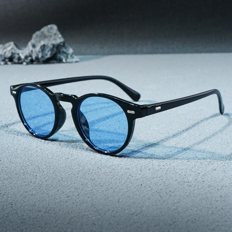 1 paire de lunettes rondes rétro unisexes, monture noire avec verres bleus. Cadre robuste, accessoire de mode décoratif décontracté.