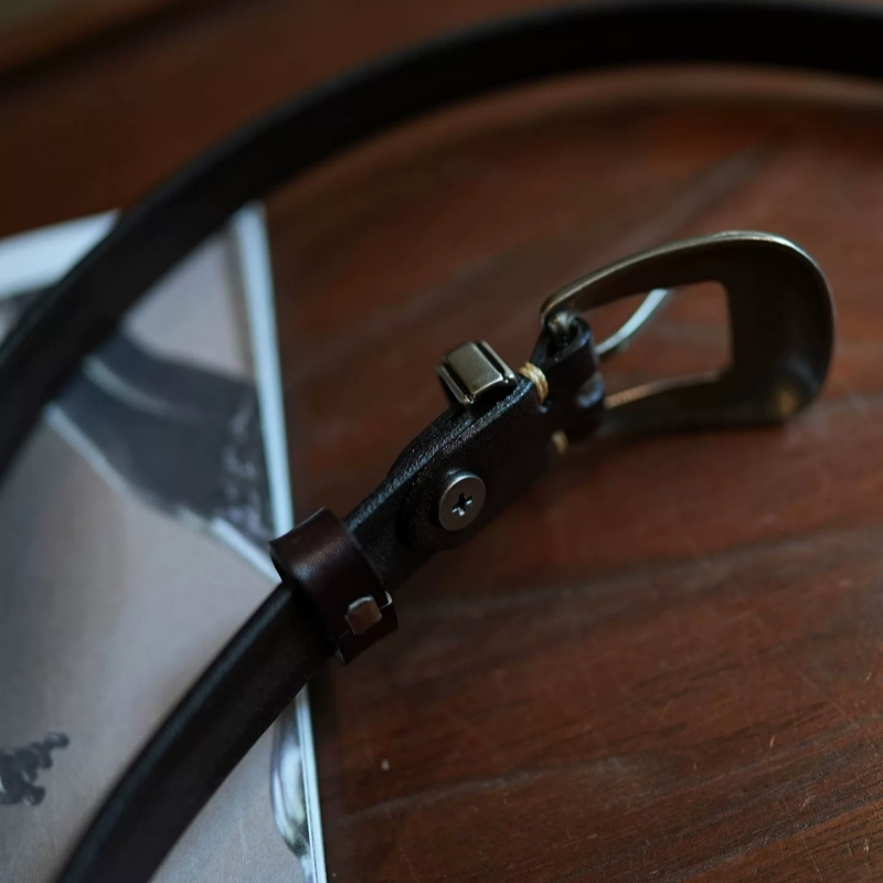 Ceinture fine en cuir véritable pour femme, design de créateur, polyvalente et simple, pour jeans, robes et pantalons