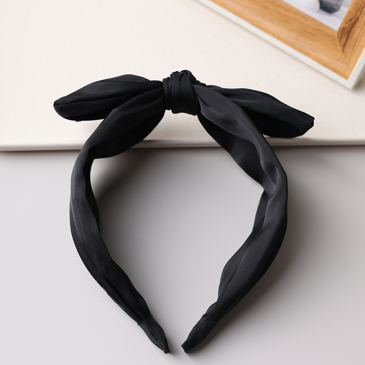 Bandeaux Turban Larges pour Femmes avec Nœud Papillon et Accessoires de Coiffure