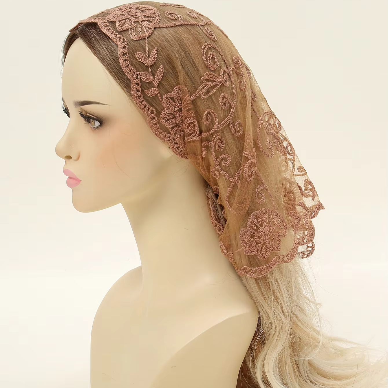 Écharpe brodée pour châle d'église avec franges espagnoles, voile chrétien, dentelle de mantille espagnole, mouchoir floral pour femme