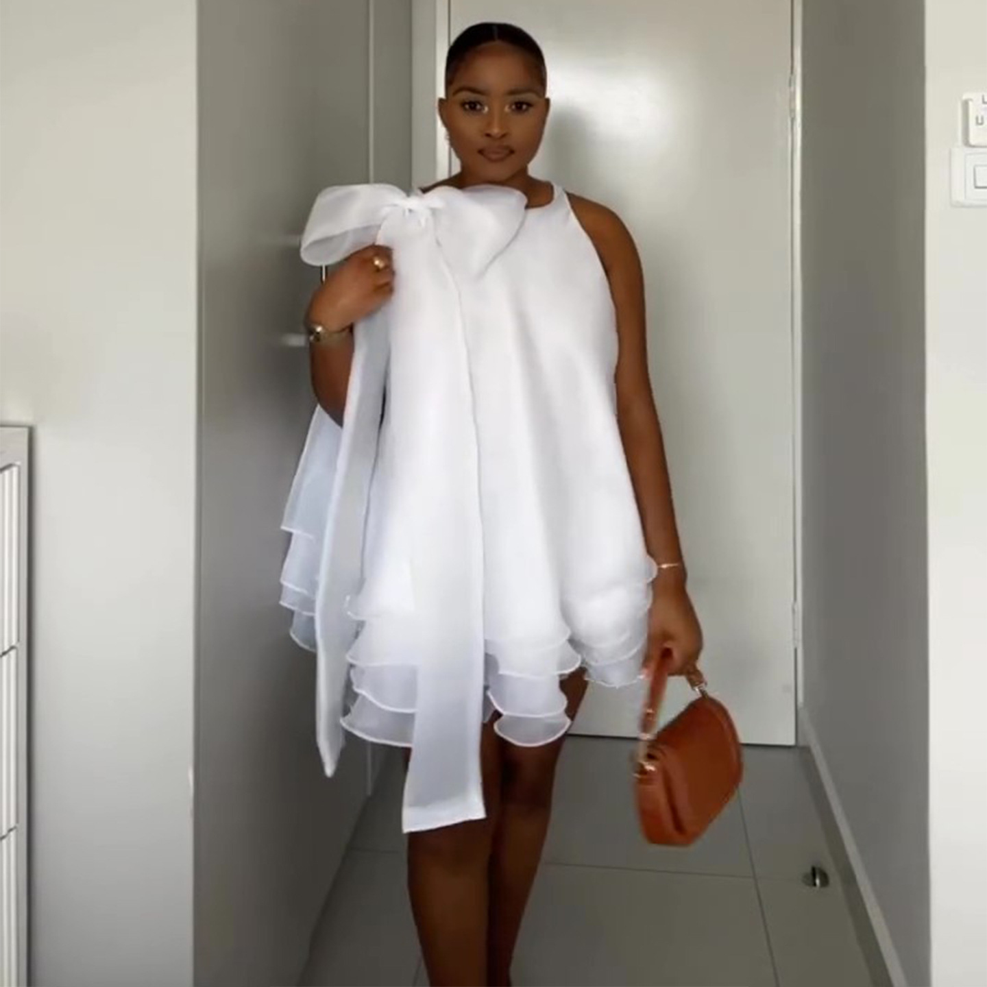Robe de soirée élégante pour femme, mini-robe sans manches à volants, col bénitier, en mousseline blanche, pour invitée de mariage, plage, été 2026