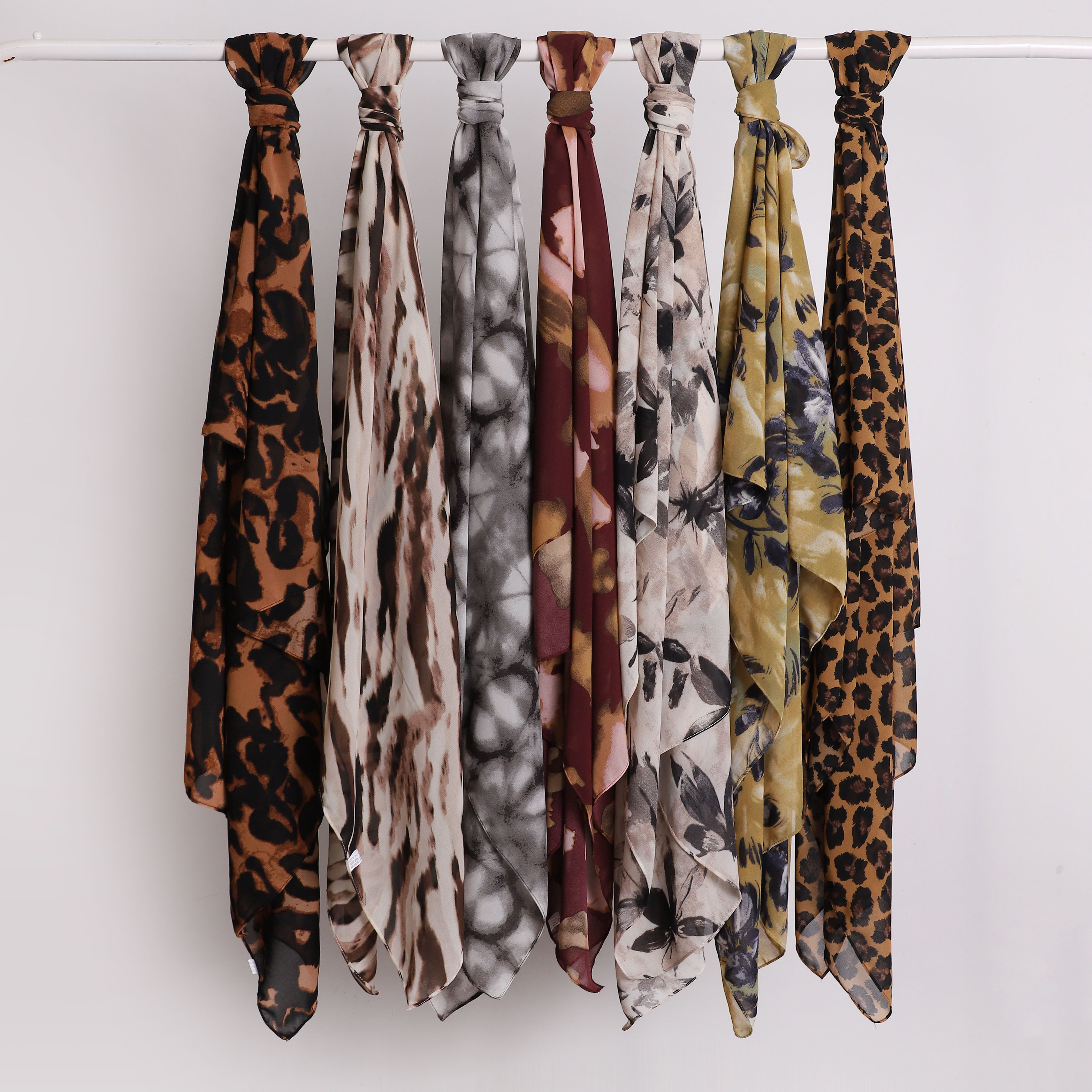 Nouveau Foulard en Chiffon Imprimé avec Perles, Écharpe Malaisienne, Châles, Voiles Arabes pour Musulmanes, Foulard Floral, Tudung Bawal