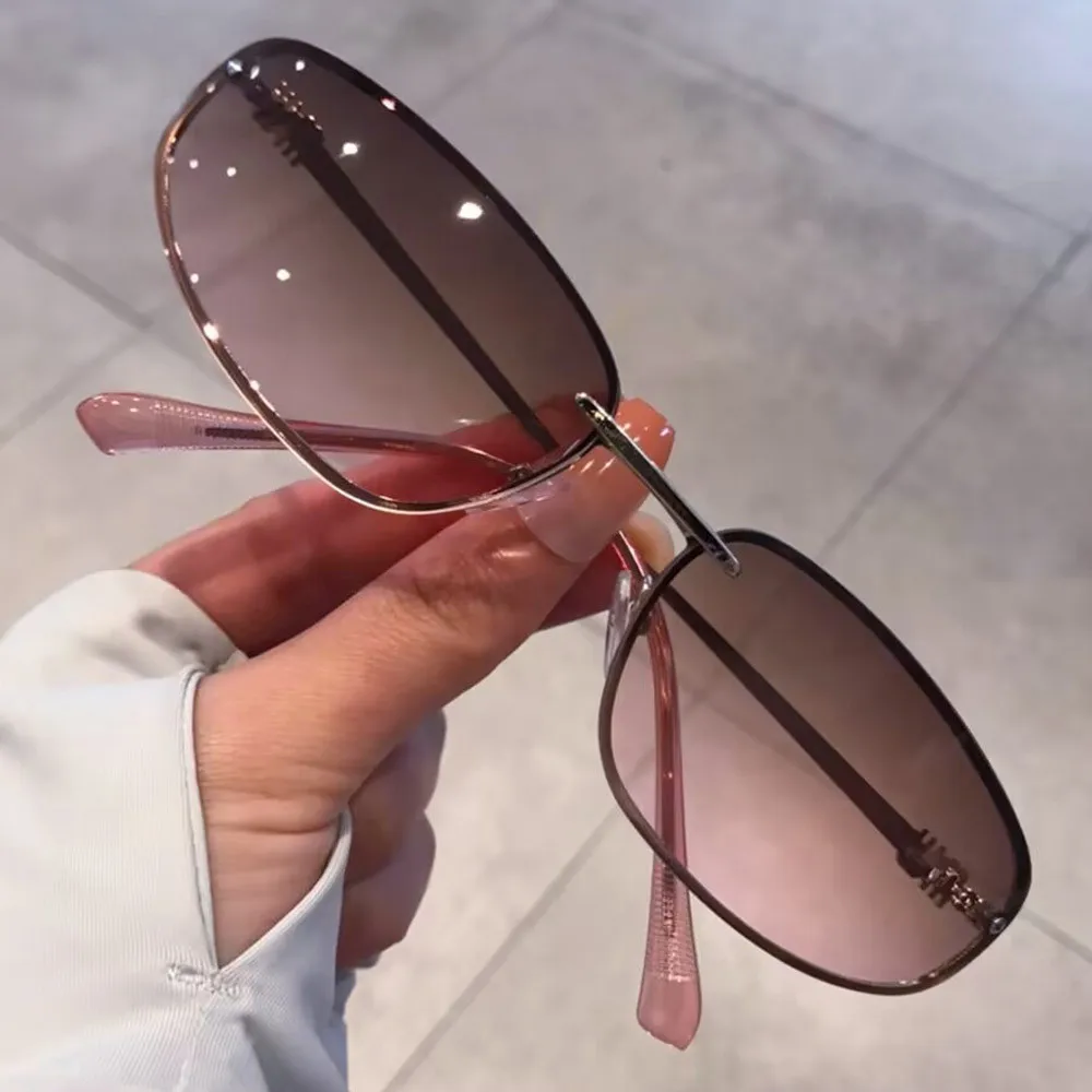 Lunettes de soleil pour femmes, nouvelle mode, dégradé, sexy, élégantes, pour la conduite, vintage, petites, carrées, en alliage argenté, Y2K